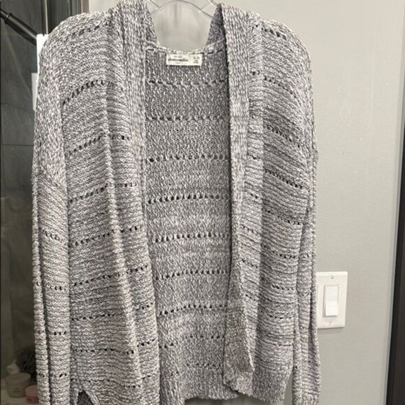 Abercrombie Kids Gray Knit Cardigan Sweater - Picture 1 of 3